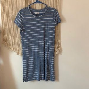 Lou and grey t shirt dress